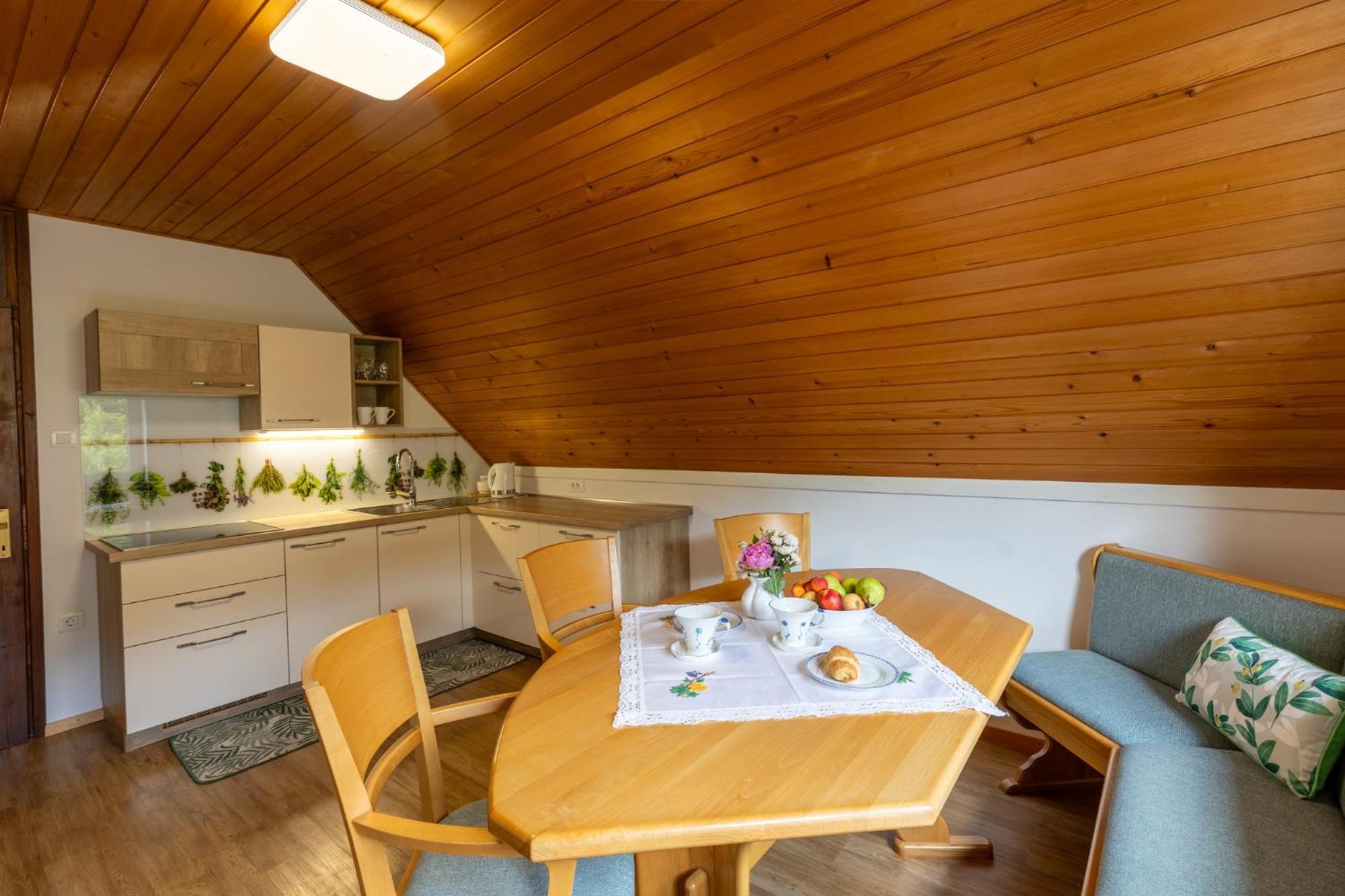 Apartmaji Arh Matilda Bohinj ภายนอก รูปภาพ