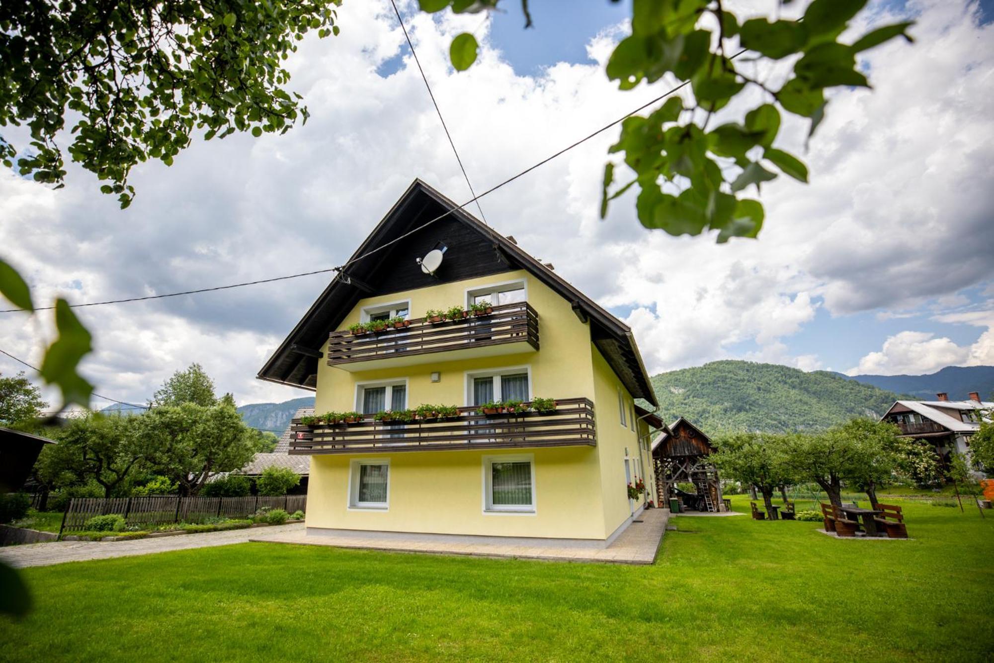 Apartmaji Arh Matilda Bohinj ภายนอก รูปภาพ